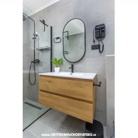 Alaga Heights With Harbour View Apartment Tribunj (Sibenik-Knin)