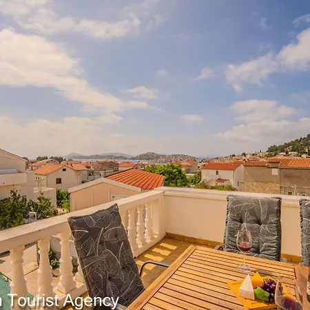 Alaga Heights With Harbour View