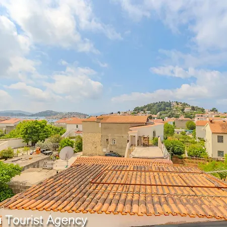 Alaga Heights With Harbour View Apartment
