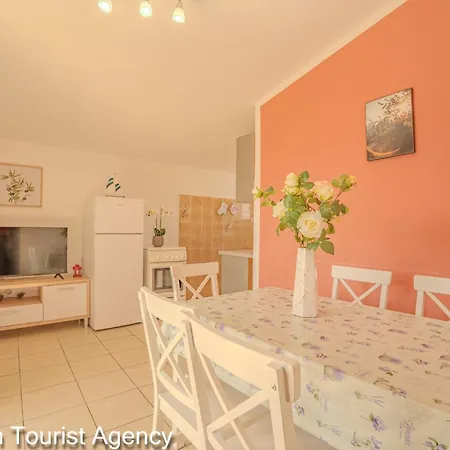 Apartment Alaga Heights With Harbour View