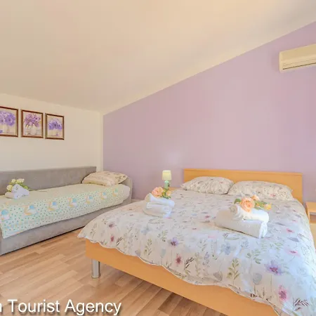 Apartment Alaga Heights With Harbour View Tribunj (Sibenik-Knin)